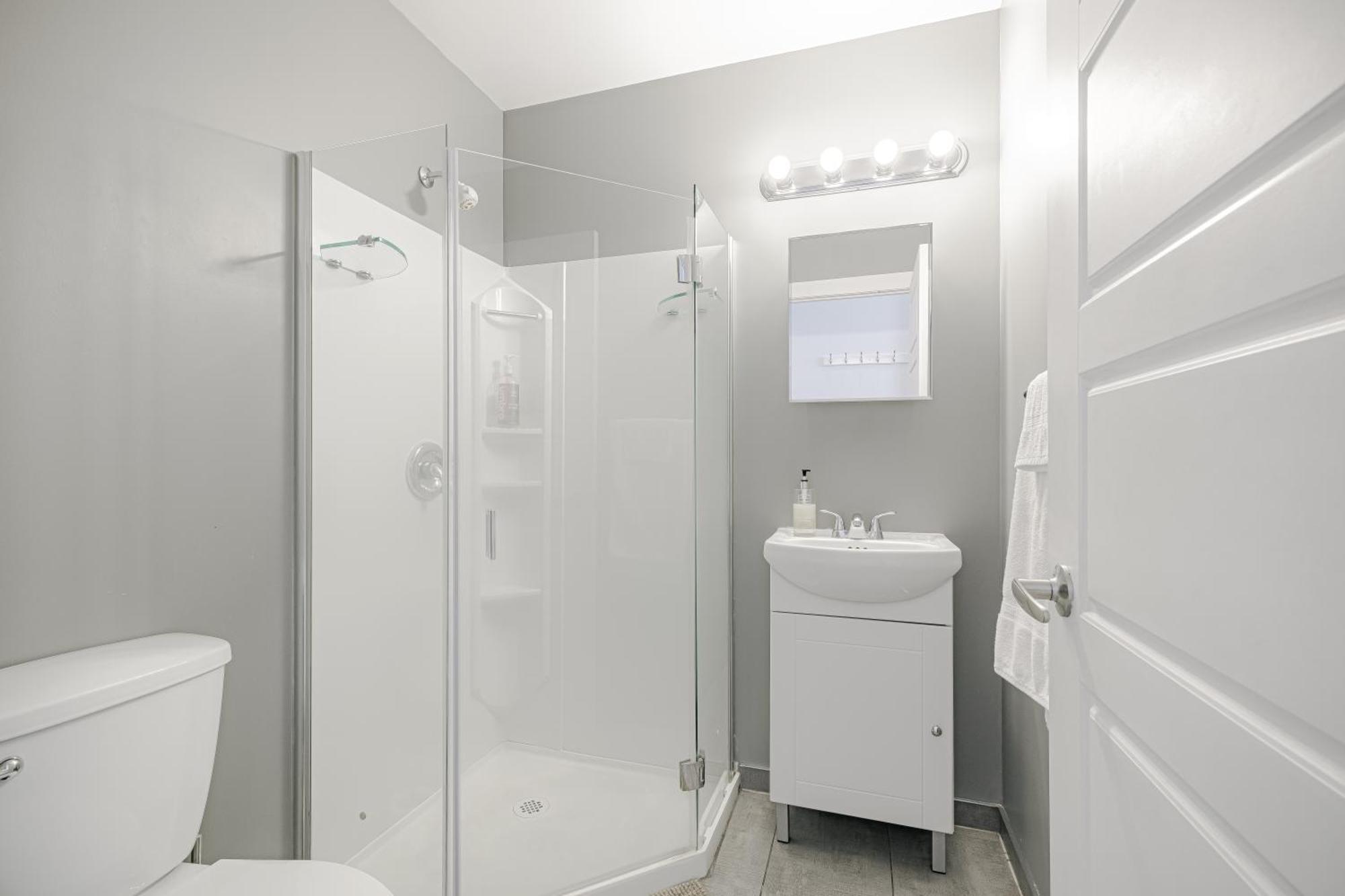 Homa Homestay Hotel By Olympic Stadium Montreal Auberge-Hostel Kültér fotó